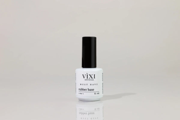BASE TRANSPARENTE POUR ONGLES – MUST HAVE