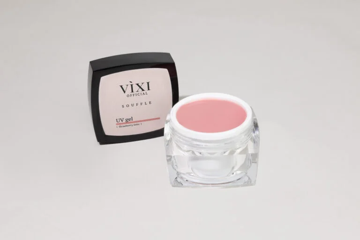 Gel Soufflé Strawberry Latte HEMA/TPO FREE - pot ouvert et boîte sur fond gris