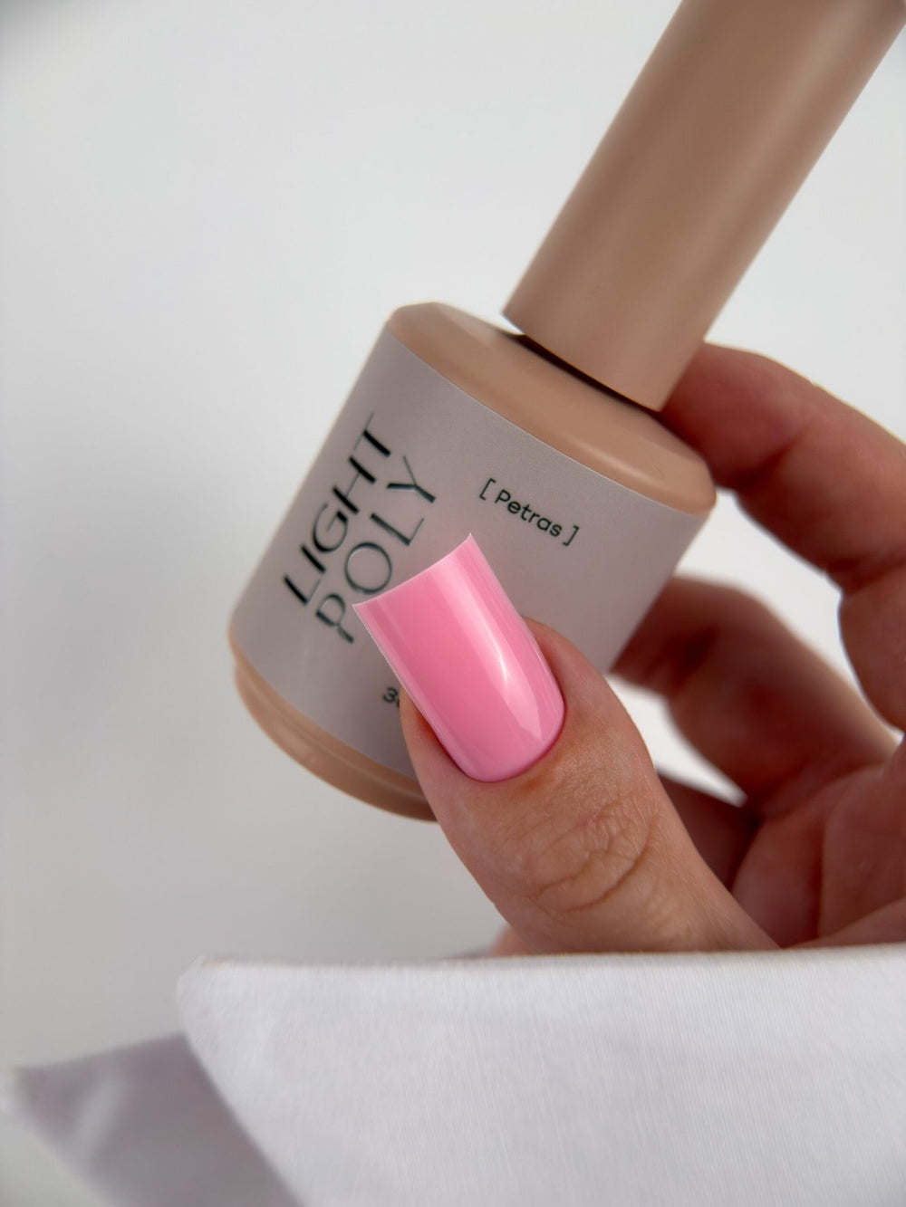 UV LIGHT POLY – polygel liquide pour ongles [Petras] 30 ml